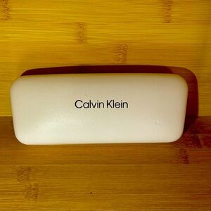 Just “Case” Calvin Klein new, never used!
